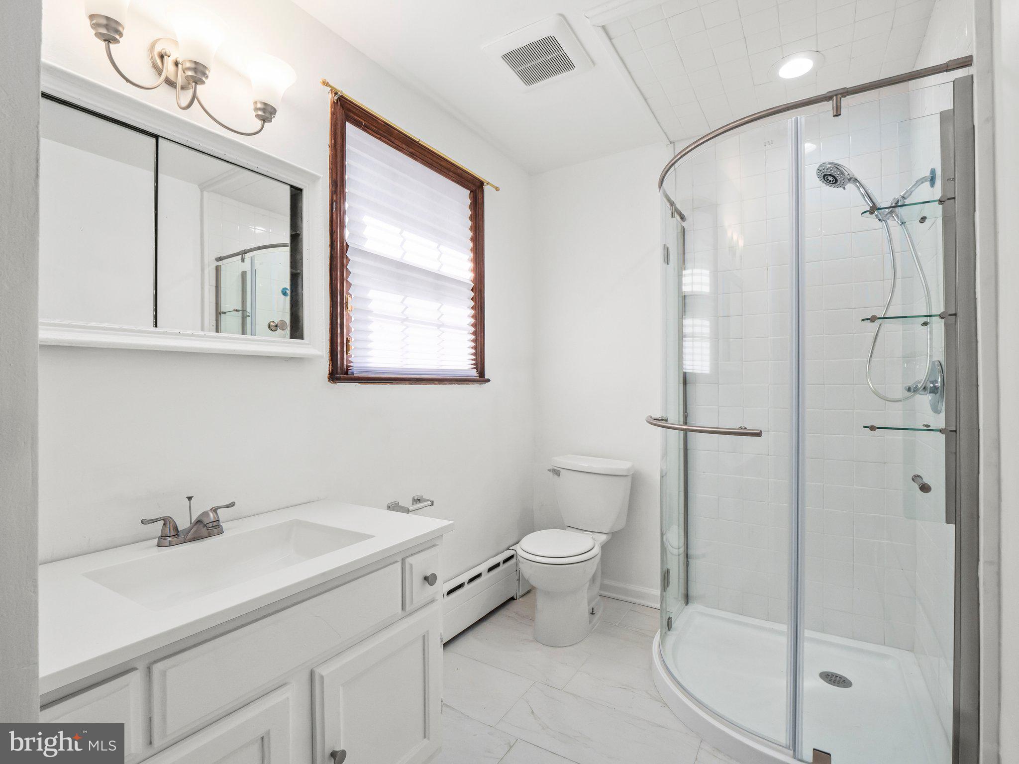 7708 Bock Road Fort Washington, MD 20744 - Photo 7 of 29 Owners' Bathroom