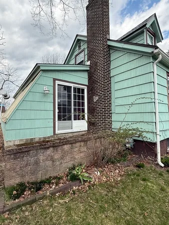 $349,900 | 3 Ferry Road, Haverhill, MA 01835