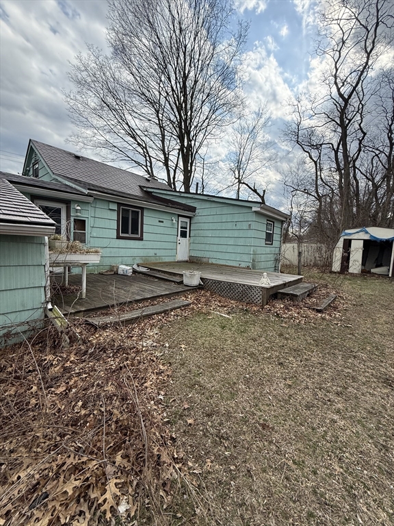 3 Ferry Road Haverhill, MA 01835 - Photo 9 of 30 a backyard of a house with barbeque oven