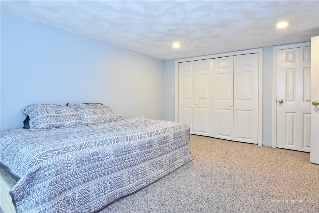 25 Edgewood Road Glocester, RI 02814 - Photo 21 of 33