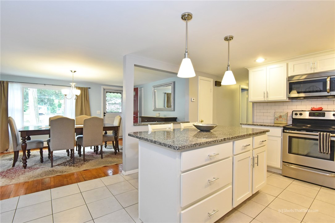 25 Edgewood Road Glocester, RI 02814 - Photo 10 of 33
