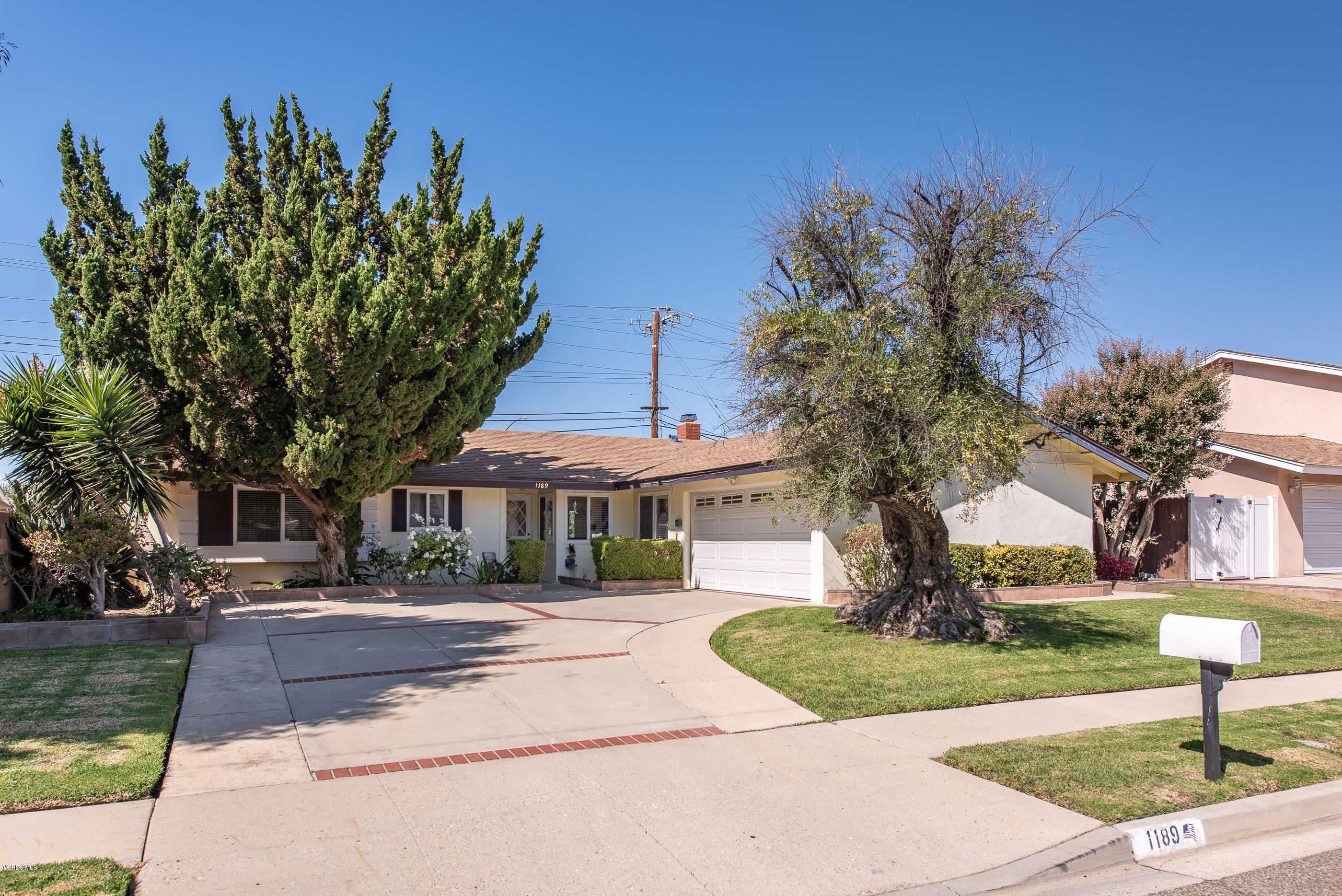 1189 Roldan Avenue Simi Valley, CA 93065 - Photo 1 of 23 1189 Roldan Ave Simi Valley-1