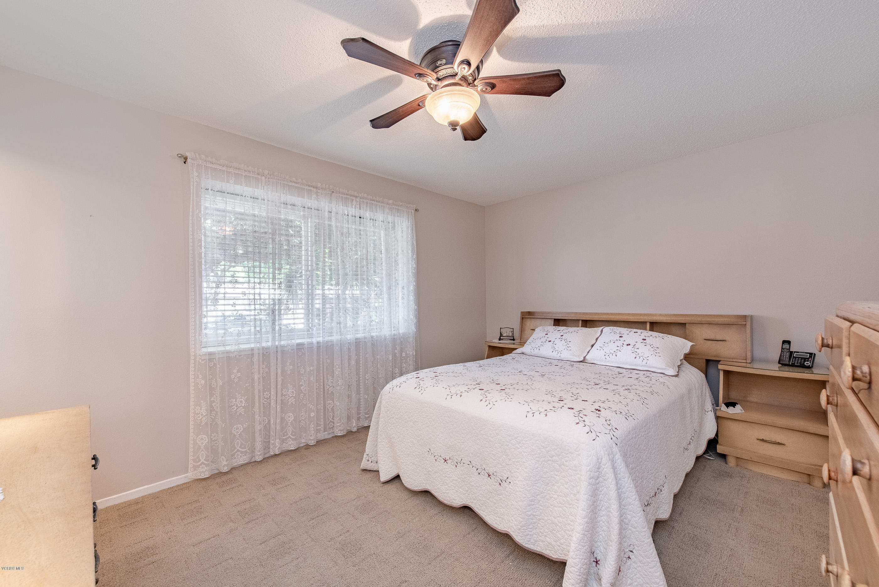 1189 Roldan Avenue Simi Valley, CA 93065 - Photo 16 of 23 1189 Roldan Ave Simi Valley-17