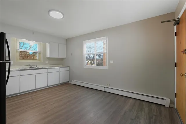 $1,300 | 337 Custer Avenue, Unit 2W, Evanston, IL 60202