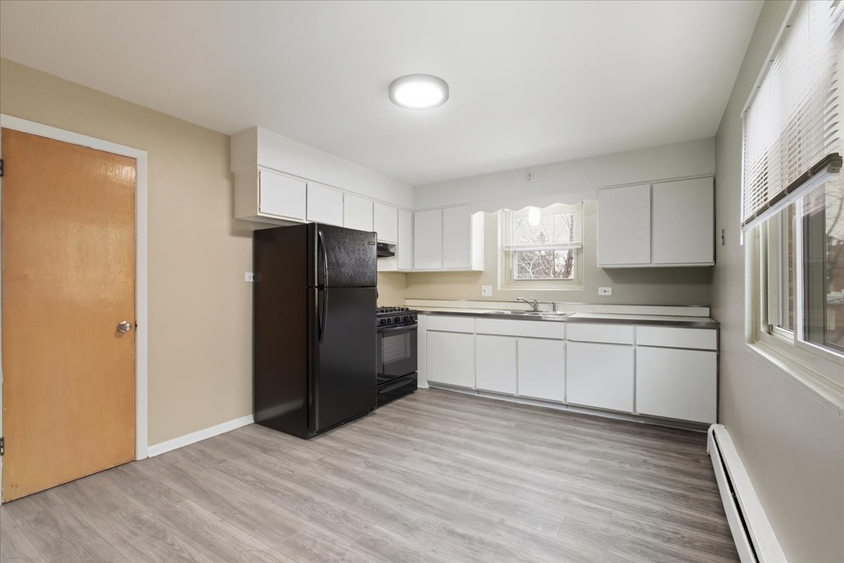 337 Custer Avenue, Unit 2W Evanston, IL 60202 - Photo 6 of 11