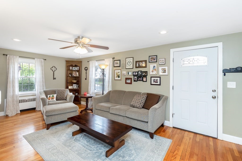 64 Audubon Street Springfield, MA 01108 - Photo 5 of 42 Gallery Image 5