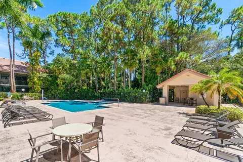 a view of outdoor space yard and porch