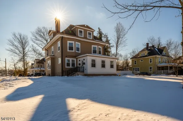 $3,890 | 951 West 7th Street, Plainfield, NJ 07063