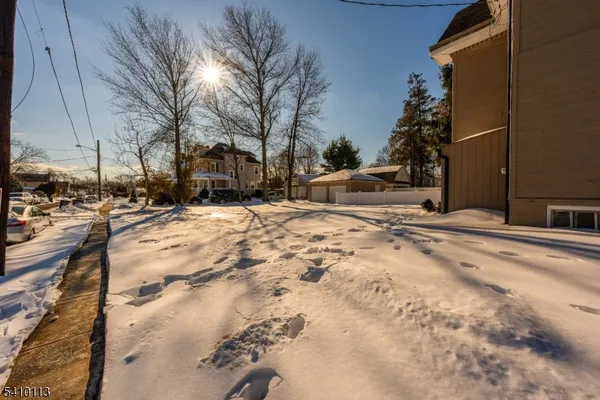 $2,990 | 951 West 7th Street, Plainfield, NJ 07063