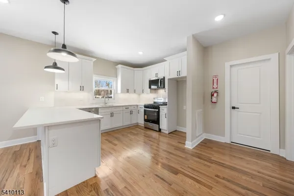 $2,990 | 951 West 7th Street, Plainfield, NJ 07063