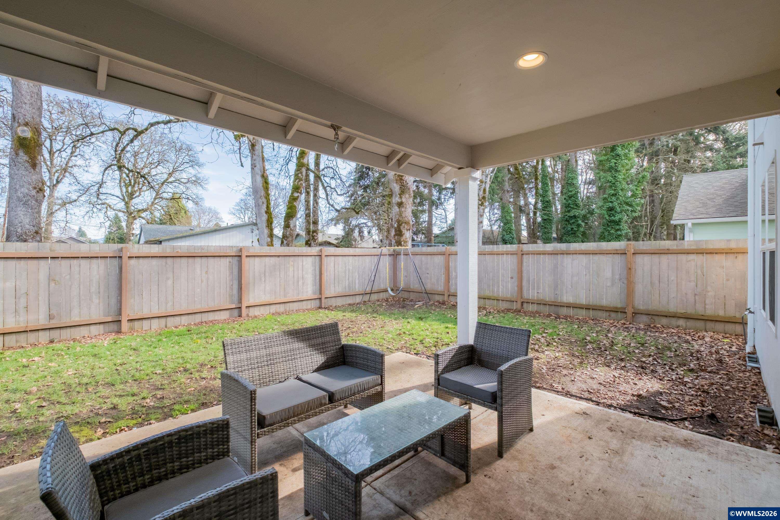 544 Walker Road Lebanon, OR 97355 - Photo 28 of 32 Gallery Image 28