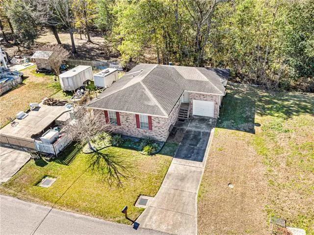 $209,000 | 631 Oak Street, St. Rose, LA 70087