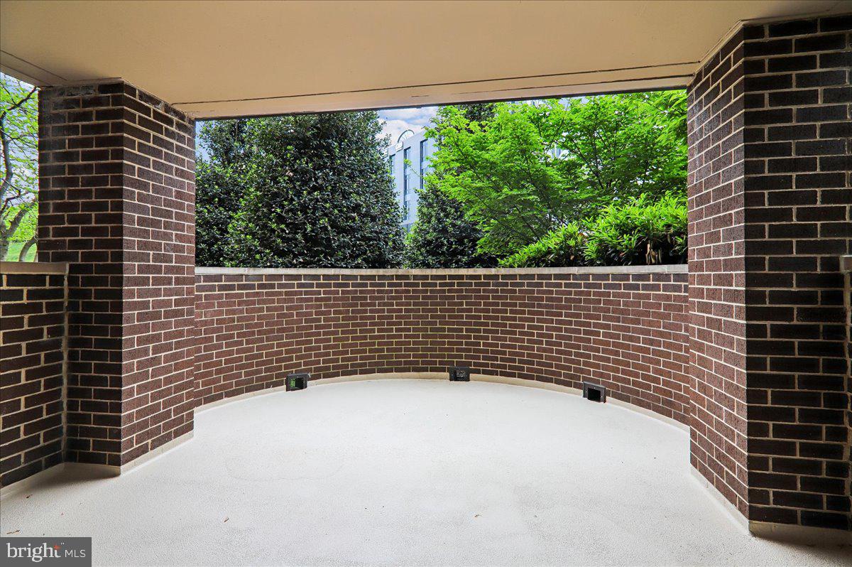 2111 Wisconsin Avenue Northwest, Unit 118 Washington, DC 20007 - Photo 37 of 61