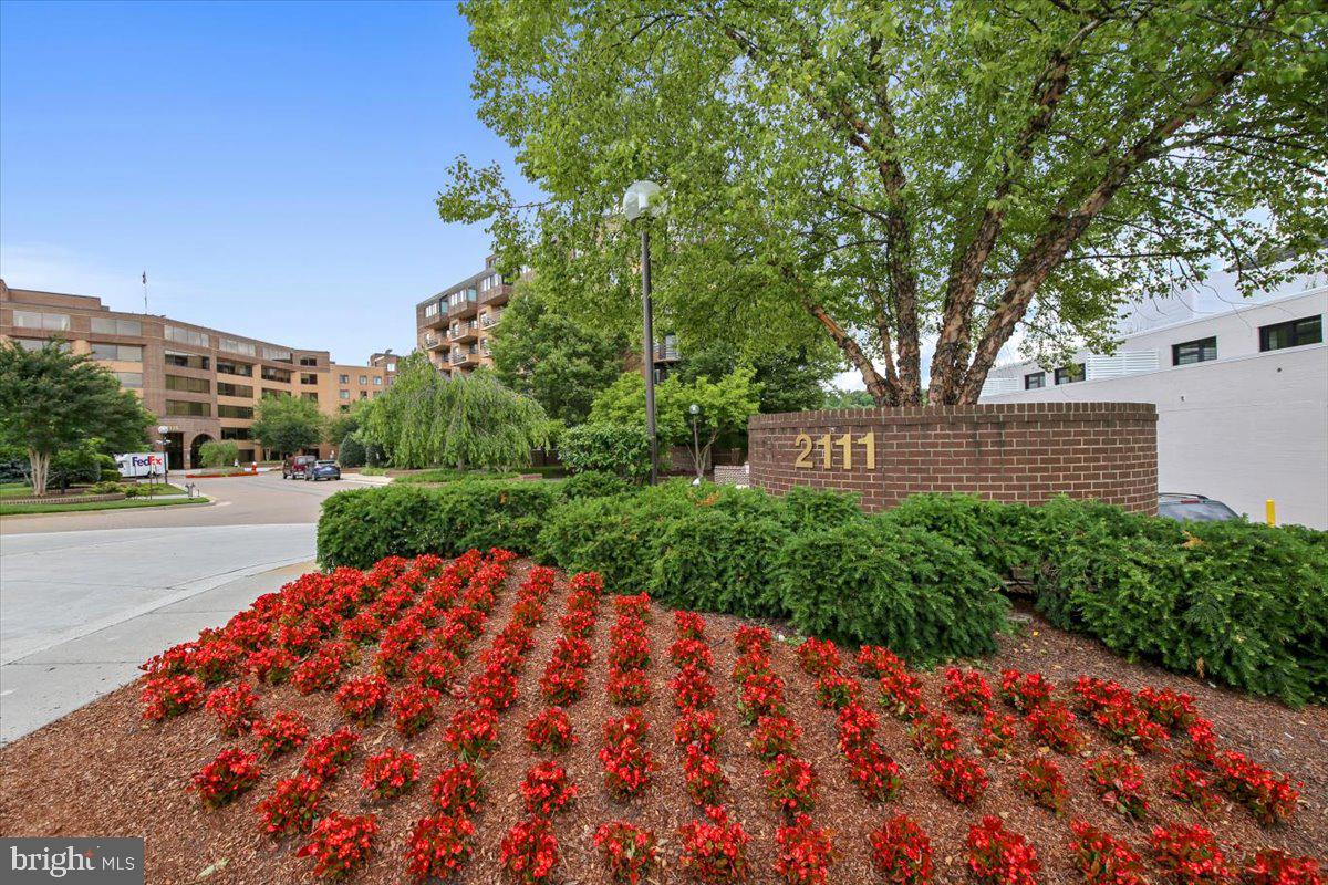 2111 Wisconsin Avenue Northwest, Unit 118 Washington, DC 20007 - Photo 56 of 61 a view of street with flower garden