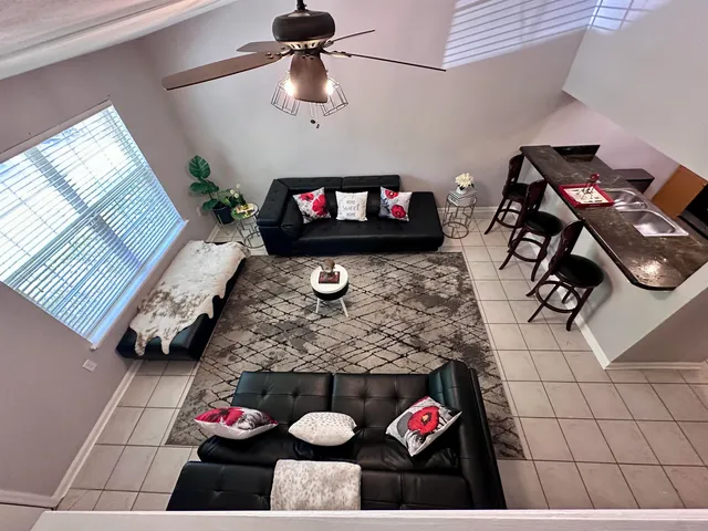 $1,800 | 2740 West Tharpe Street, Unit 203, Tallahassee, FL 32303