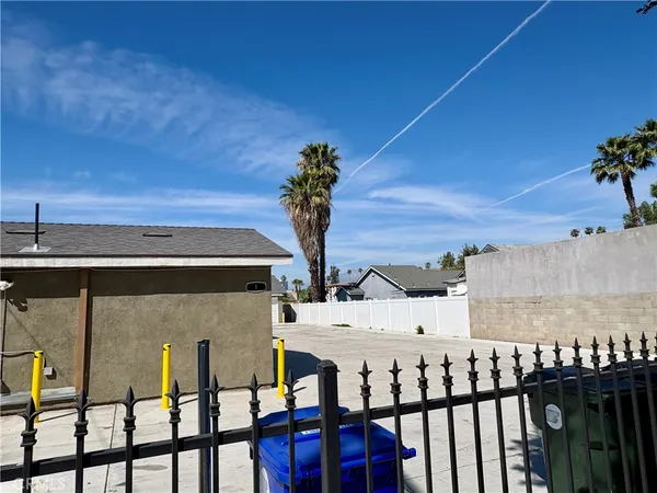 $2,195 | 296 North Allen Street, Unit 1, San Bernardino, CA 92408