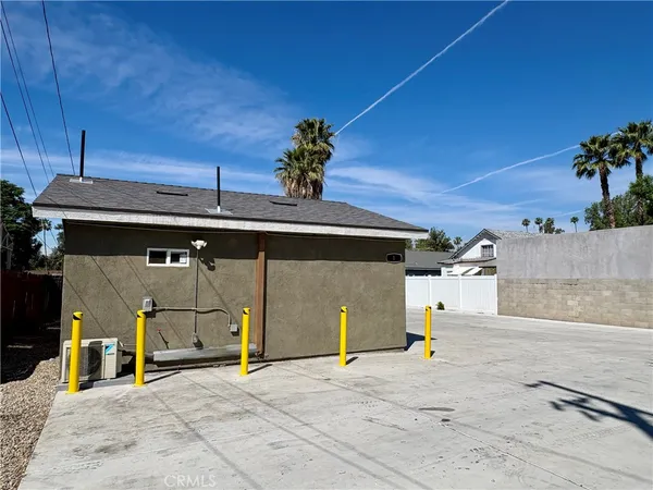 $2,195 | 296 North Allen Street, Unit 1, San Bernardino, CA 92408