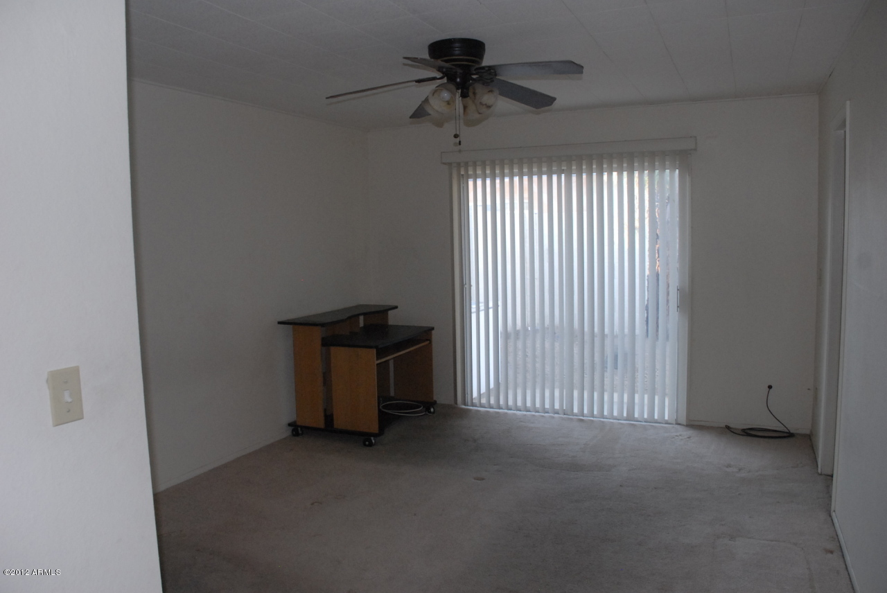 3008 West Redfield Road Phoenix, AZ 85053 - Photo 13 of 29 Master bedroom