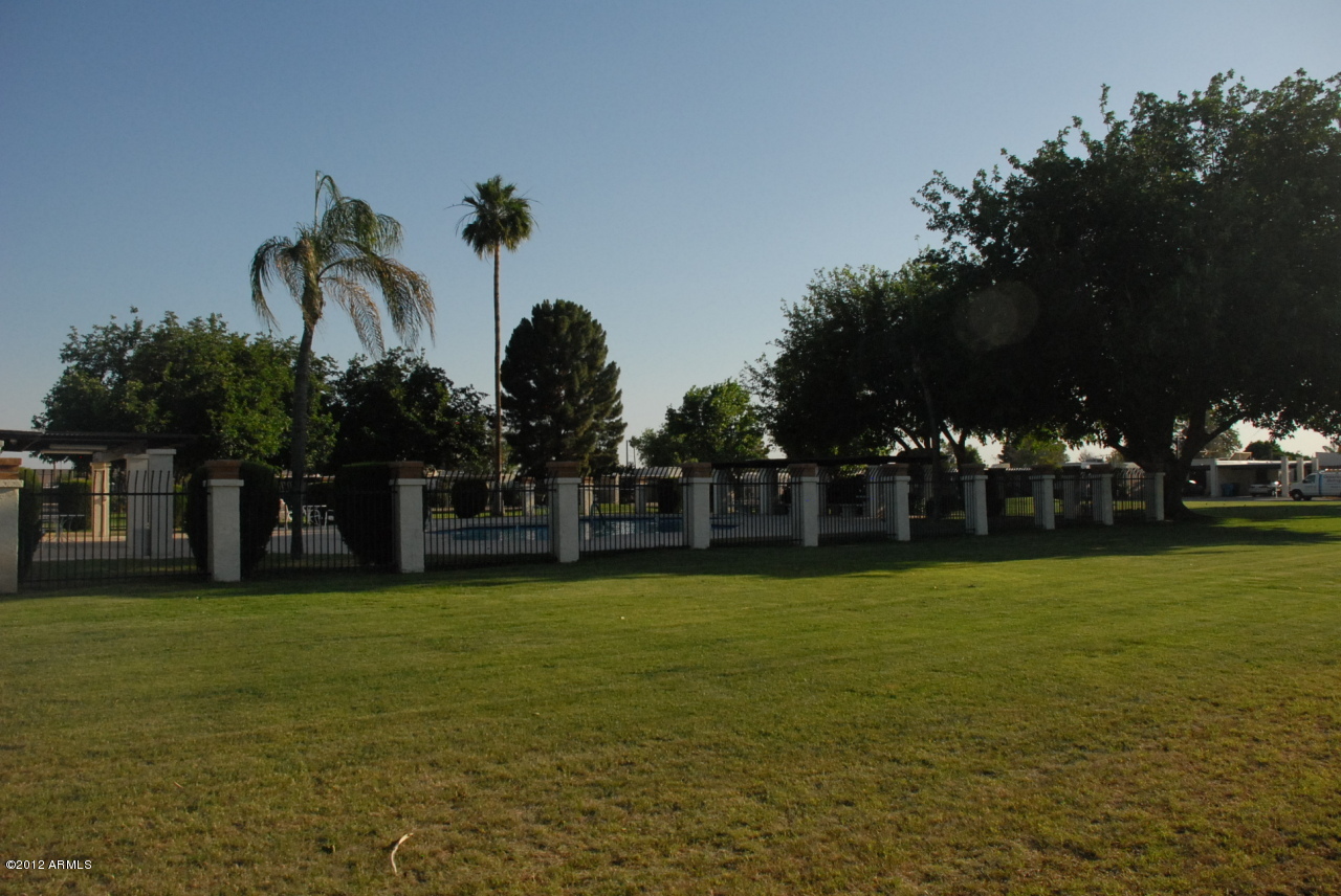 3008 West Redfield Road Phoenix, AZ 85053 - Photo 28 of 29 community area