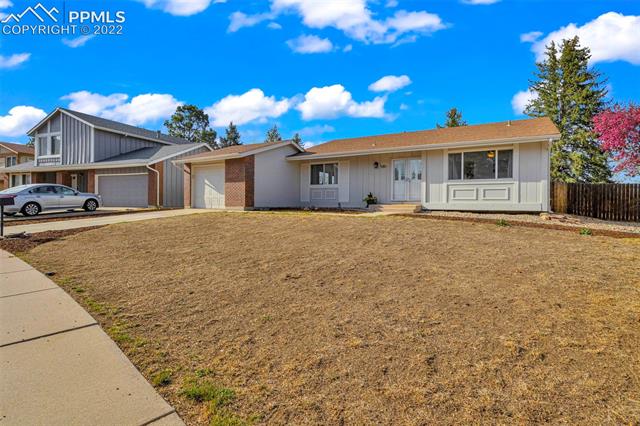 580 Red Cliff Road Colorado Springs, CO 80906 - Photo 2 of 8
