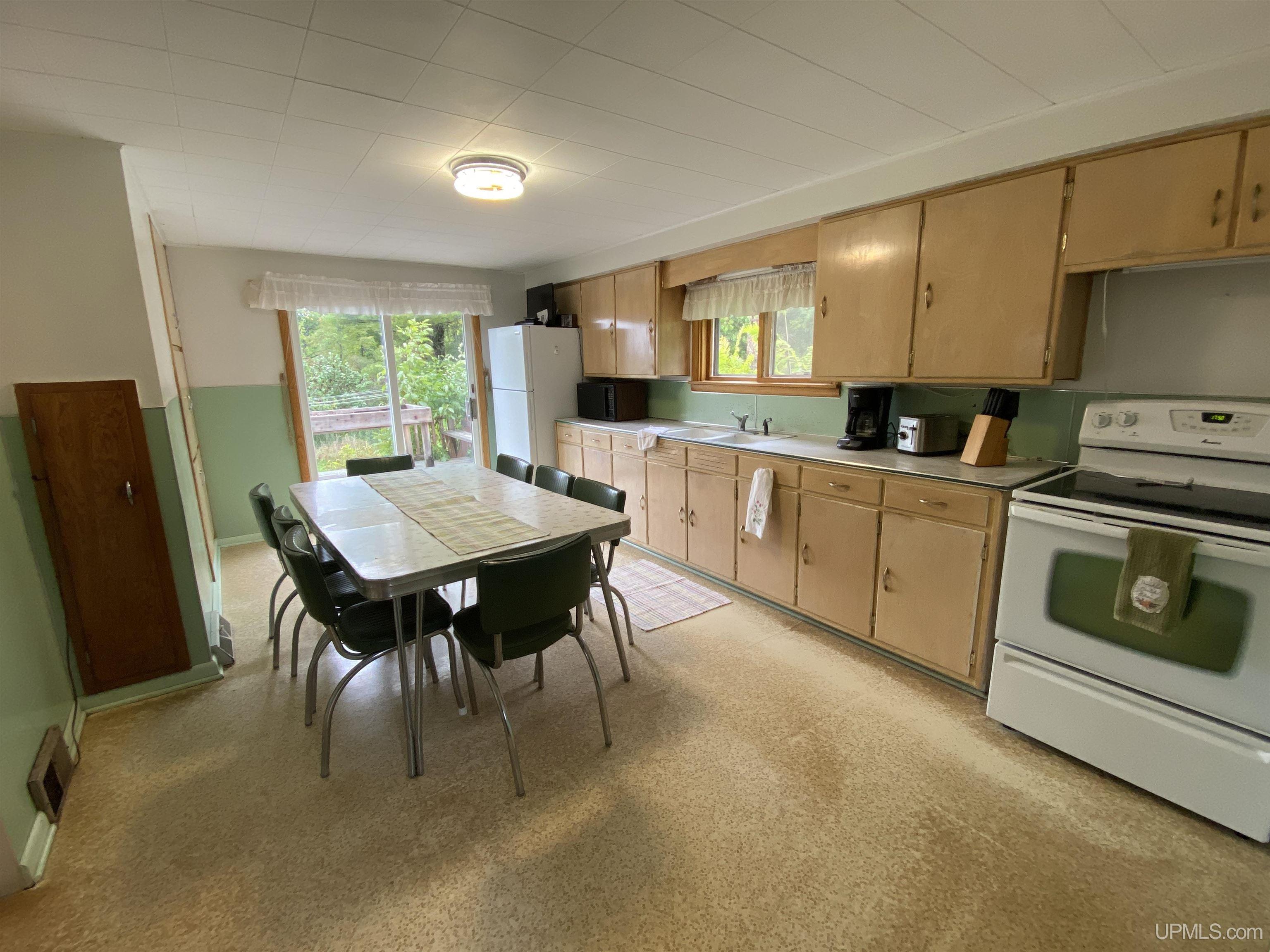 1311 Forti Road Wakefield, MI 49968 - Photo 7 of 30 Gallery Image 7