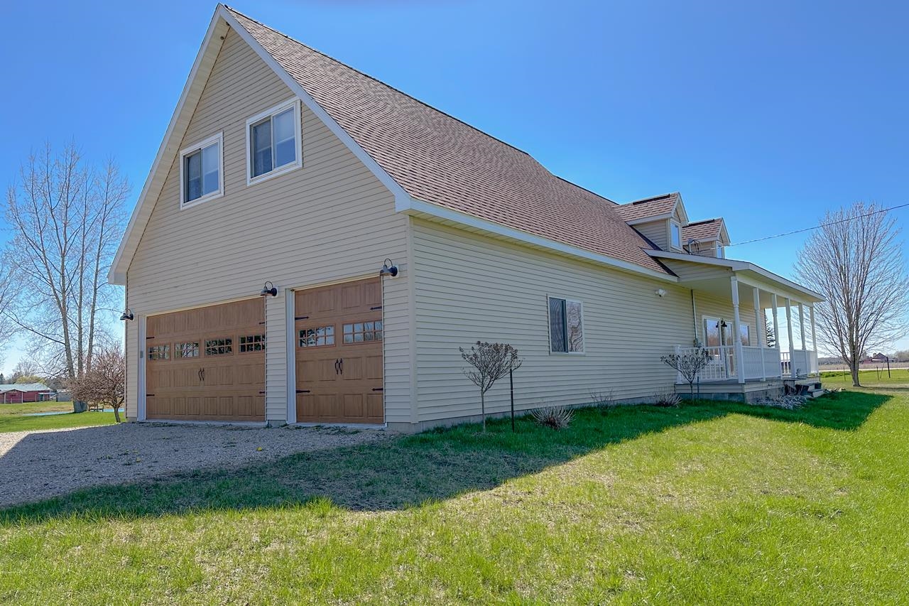5449 Beaverton Road Beaverton, MI 48612 - Photo 1 of 43 1921800-0cd7e3b4-0ae7-4ba4-a199-f9e226d65beb.JPG