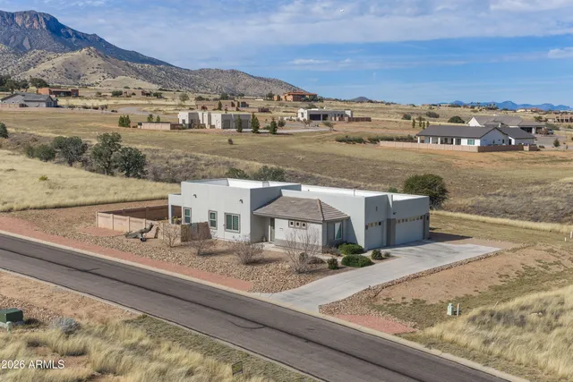 $458,000 | 6532 Saddlehorn Circle, Hereford, AZ 85615
