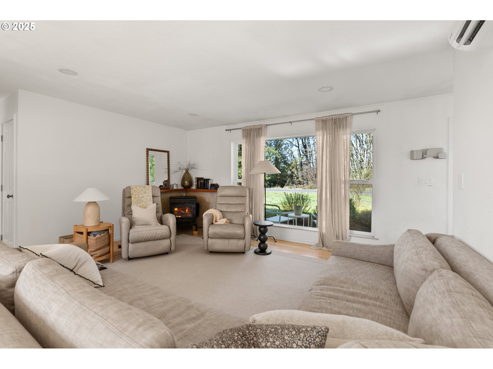 118 Eadon Road Toledo, WA 98591 - Photo 6 of 42 a living room with furniture and large windows