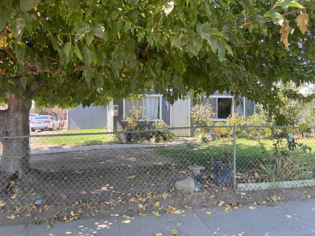 915-943 North Rinaldi Street Visalia, CA 93291 - Photo 5 of 8 123_1(3)