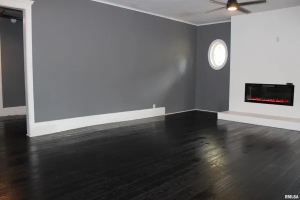 $197,000 | 1443 East Knox Street, Galesburg, IL 61401