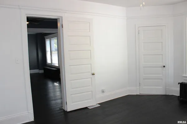 $197,000 | 1443 East Knox Street, Galesburg, IL 61401