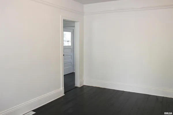 $197,000 | 1443 East Knox Street, Galesburg, IL 61401