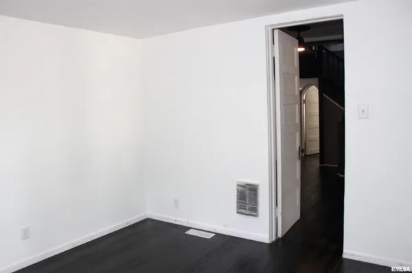 $197,000 | 1443 East Knox Street, Galesburg, IL 61401