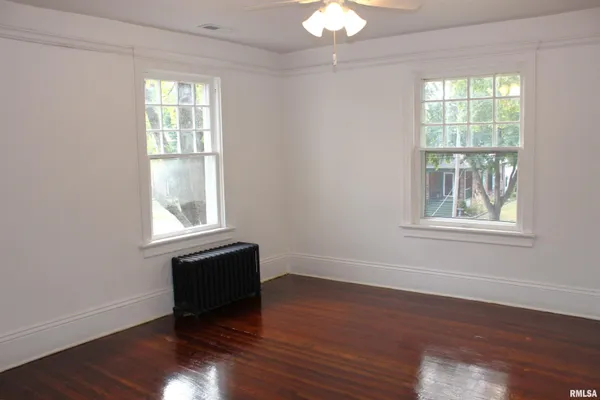 $197,000 | 1443 East Knox Street, Galesburg, IL 61401