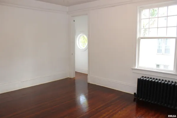 $197,000 | 1443 East Knox Street, Galesburg, IL 61401