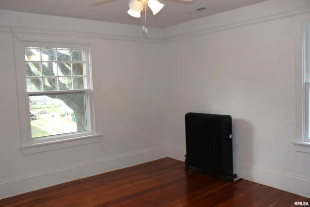 $225,000 | 1443 East Knox Street, Galesburg, IL 61401