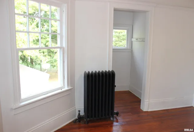 $225,000 | 1443 East Knox Street, Galesburg, IL 61401