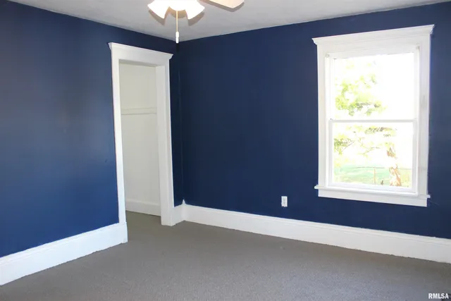 $225,000 | 1443 East Knox Street, Galesburg, IL 61401