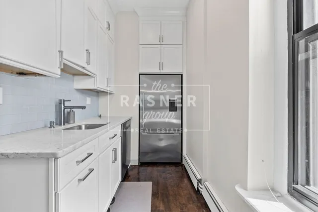 $3,800 | 366 West Broadway, Unit 4, Boston, MA 02127