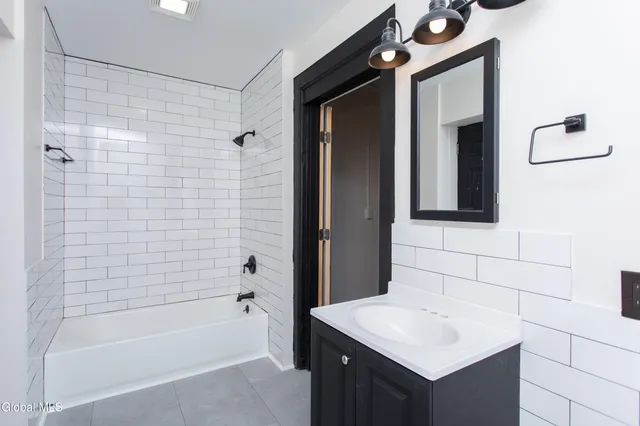 $750,000 | 34-36 Albany Avenue, Green Island, NY 12183