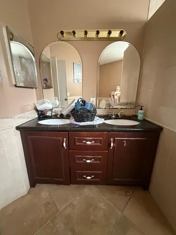 $499,999 | Carol City, Miami Gardens, FL 33055