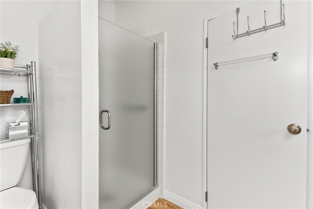 40795 Laredo Trail Cherry Valley, CA 92223 - Photo 30 of 51 Primary Suite Ensuite Bath