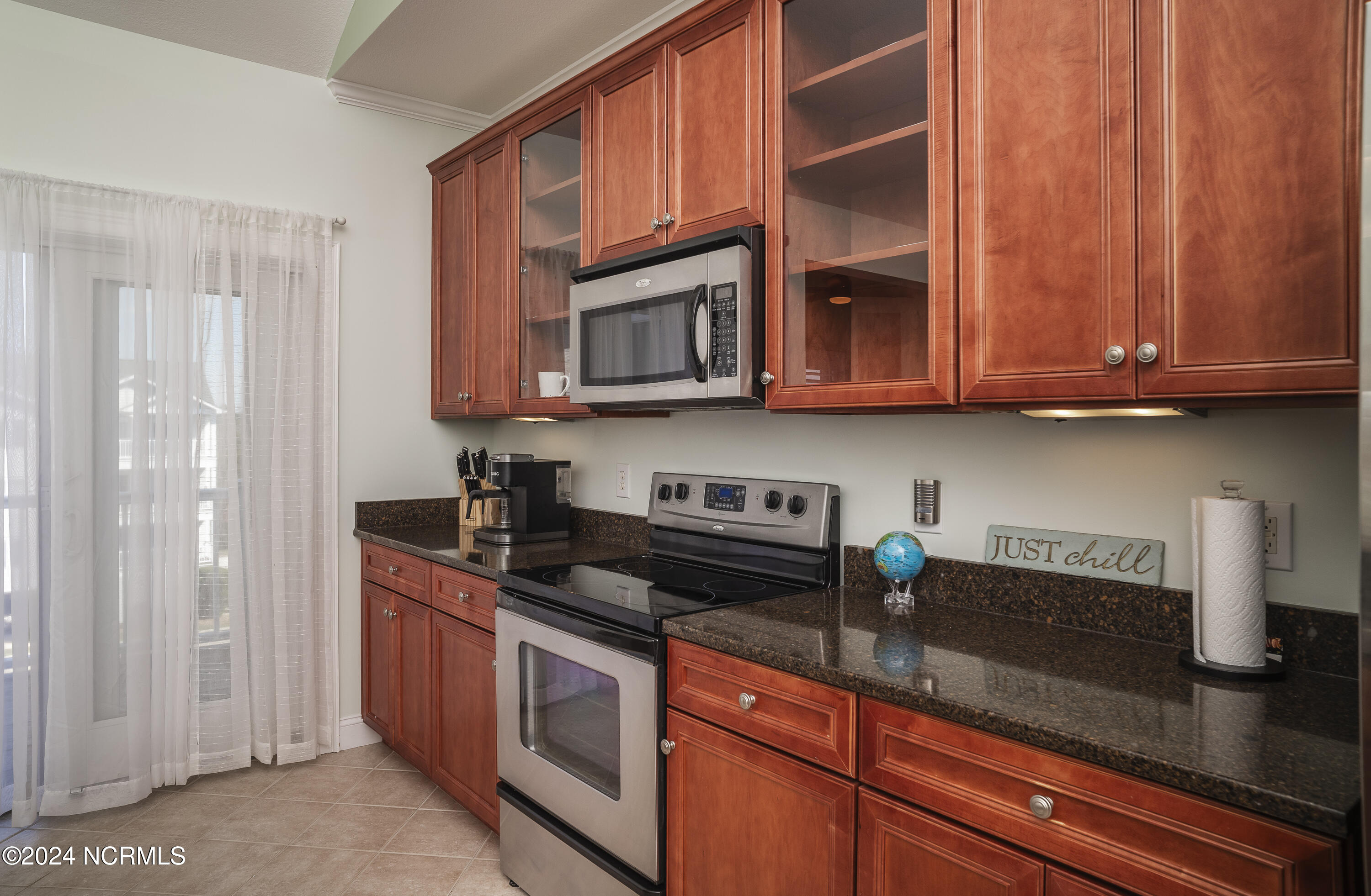 413 Captains Cove, Unit E Edenton, NC 27932 - Photo 13 of 28 10b