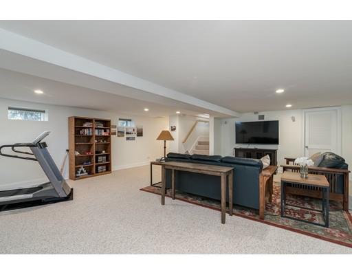 12 Brewer Beach Road Hingham, MA 02043 - Photo 19 of 28 Gallery Image 19