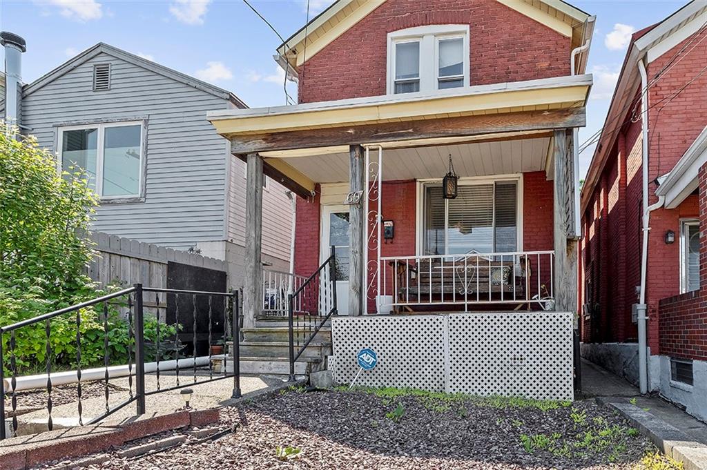 69 Frazier Avenue McKees Rocks, PA 15136 - Photo 2 of 14 Gallery Image 2