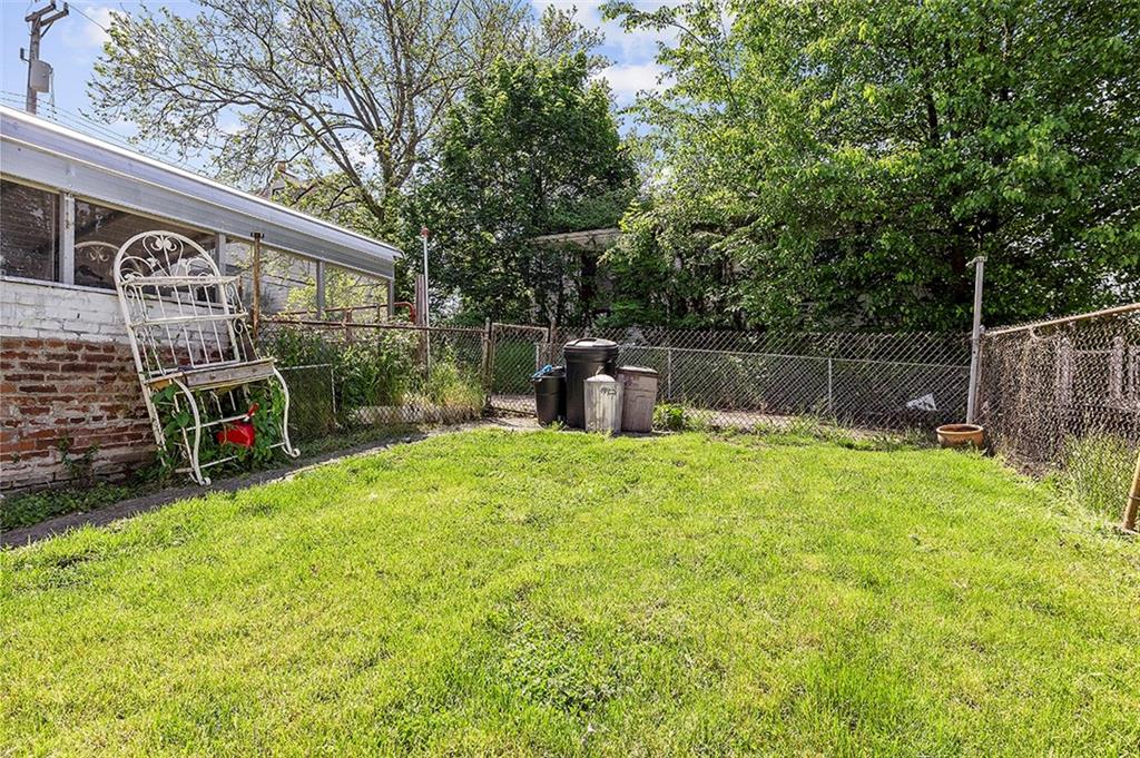 69 Frazier Avenue McKees Rocks, PA 15136 - Photo 13 of 14 Gallery Image 13