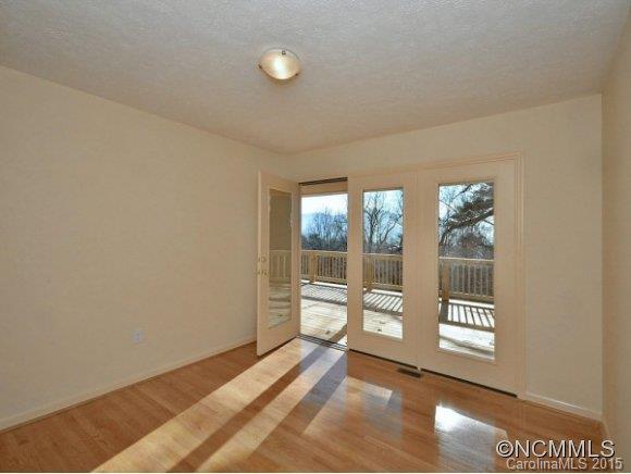 467 Windsor Road Asheville, NC 28804 - Photo 3 of 11 Gallery Image 3