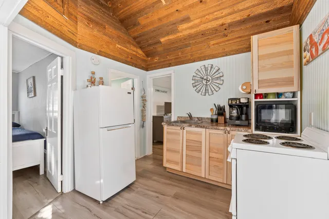 $550,000 | 2 Wintergreen Street, Old Orchard Beach, ME 04064