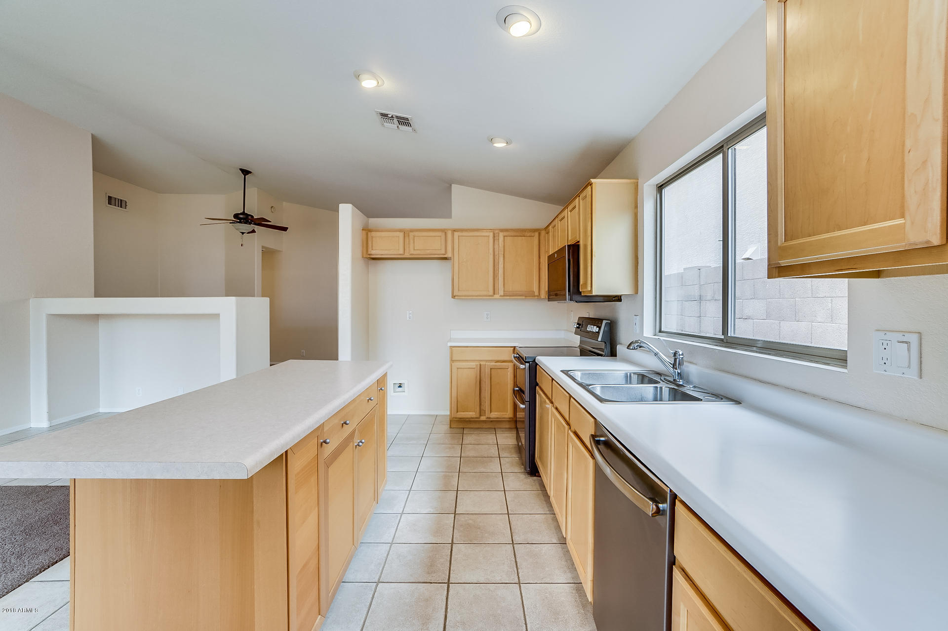 3961 East Agave Road Phoenix, AZ 85044 - Photo 6 of 26 photo_06