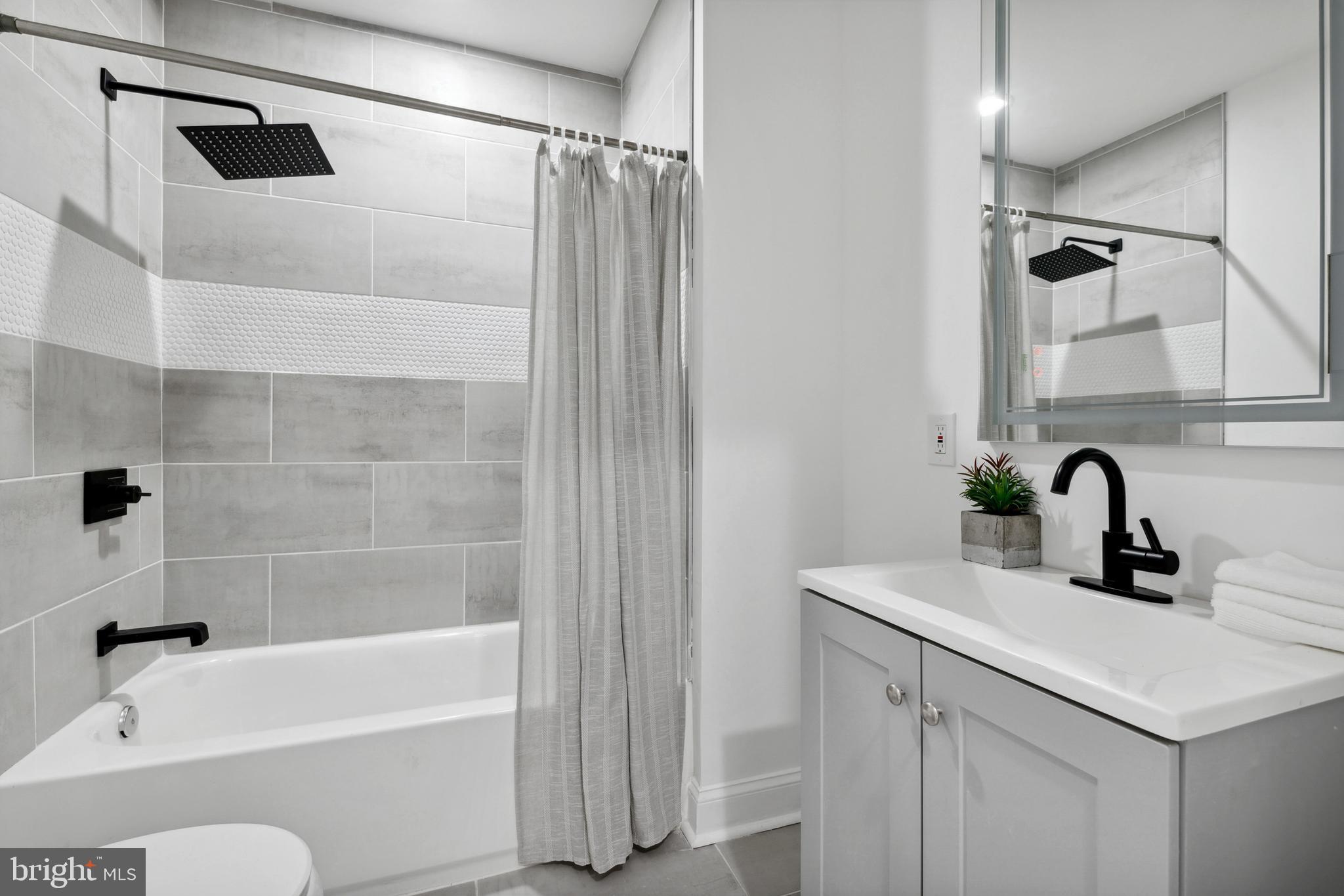 3835 Reisterstown Road Baltimore, MD 21215 - Photo 18 of 25 Gallery Image 18